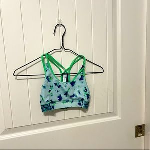Green and blue Under Armour size medium swim tops